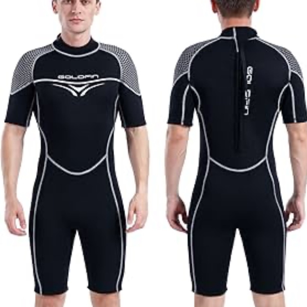 Black‎ and White Rash Guard with V-Shaped Design